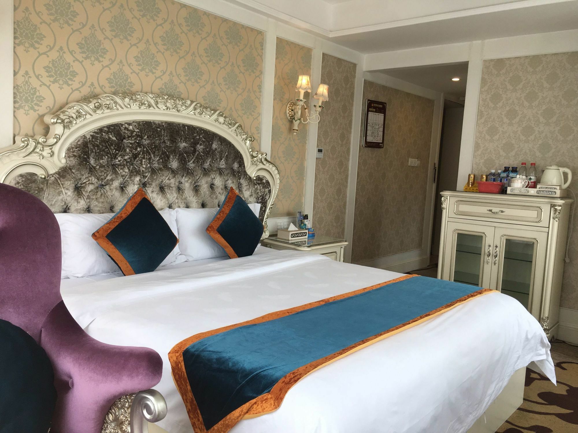 Gebalai French Theme Hotel 청두 외부 사진